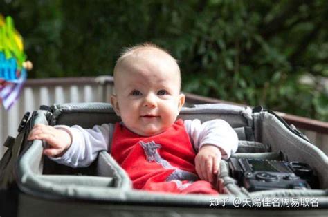 牛年除夕出生女宝宝起名_2021年除夕出生的宝宝好不好,第3张
